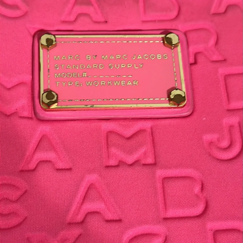 Marc by Marc Jacobs laptop/tablet case bag - Picture 2 of 8